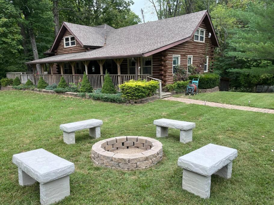 Acorn Resort A Unique Retreat Cabin, 13 Acres Land Bloomington Buitenkant foto